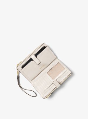 Adele Leather Smartphone Wallet in LIGHT SAND | Michael Kors