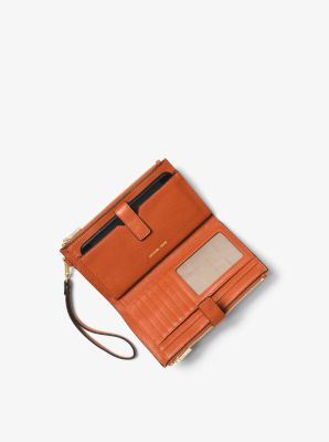 Mk smartphone wallet shop