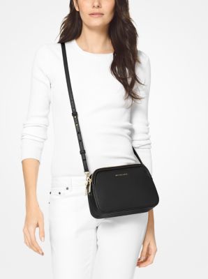 Michael kors large on sale crossgrain leather crossbody clutch