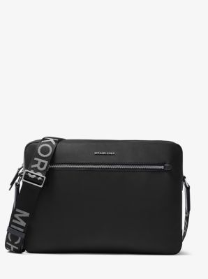 Michael kors sale chain messenger bag