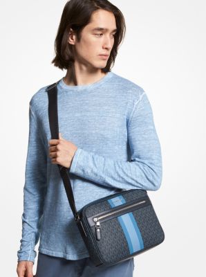 Funda para c&aacute;mara Hudson a rayas con logotipo in CHAMBRAY | Michael Kors