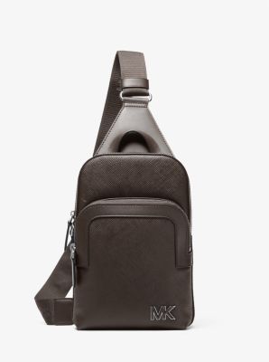 Sling-Tasche Edison aus kratzfestem, quer genarbtem Leder