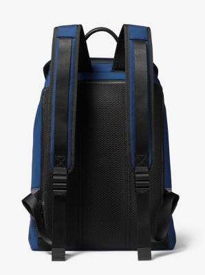 Rucksack KORS aus Nylon und Leder image number 2