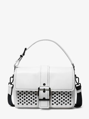 Borsa messenger Colby media in pelle con occhielli image number 0