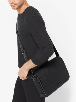 Jet Set Large Messenger