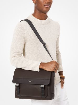 michael kors messenger