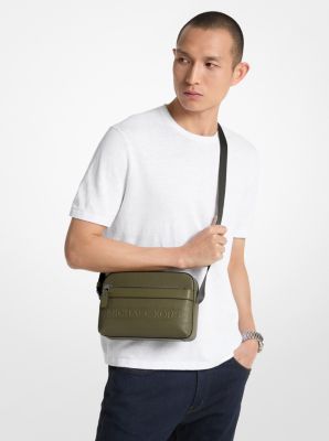 Umhängetasche Hudson aus gekrispeltem Leder im Utility-Stil image number 0