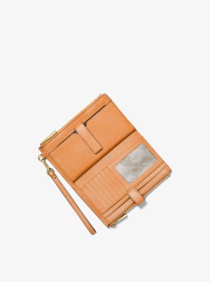 michael kors pebbled leather smartphone wristlet