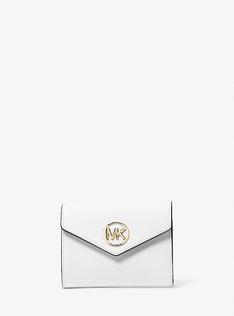 mk portefeuille enveloppe à trois volets carmen de taille moyenne en cuir saffiano - blanc - michael kors