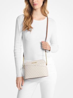 Jet Set Travel Medium Logo Dome Crossbody Bag