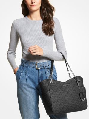 Jet Set Large Logo Shoulder Bag