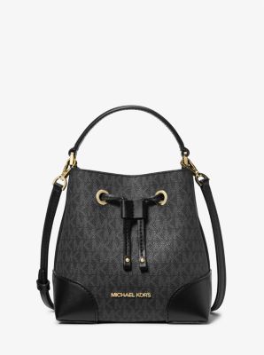  Michael Kors Mercer Medium Drawstring Bucket Bag (Black) :  Clothing, Shoes & Jewelry