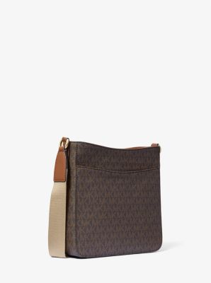 Petit sac messager Jet Set Travel m&eacute;tallis&eacute; &agrave; logo Signature in BRUN | Michael Kors