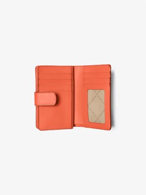 Medium Crossgrain Leather Wallet image number 1