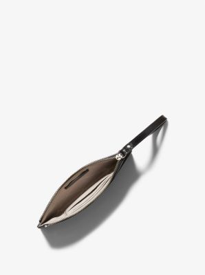 Pochette-bracelet Jet Set de taille moyenne &agrave; logo et &agrave; dragonne crois&eacute;e