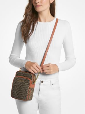 Jet Set Travel Medium Logo Crossbody Bag