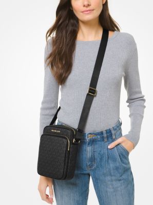 Jet Set Travel Medium Logo Crossbody Bag