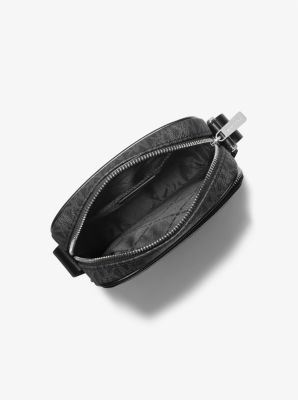 Jet Set Medium Logo Crossbody Bag
