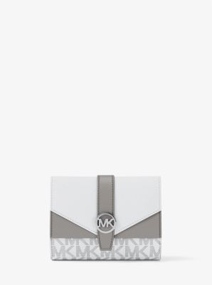 Billetera Greenwich mediana con tres pliegues y logotipo exclusivo