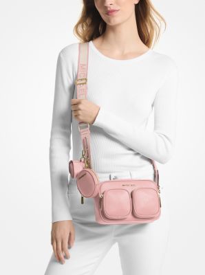 Sac à bandoulière Jet Set de taille moyenne en cuir avec étui pour AirPods Pro® d'Apple image number 3