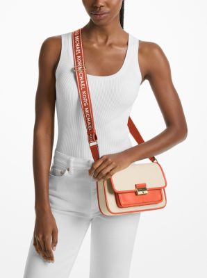 Bradshaw Medium Canvas Messenger Bag image number 3