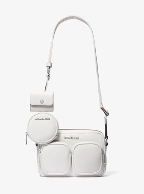 Bolso cruzado Jet Set mediano de cuero con funda para Apple AirPods Pro® image number 0