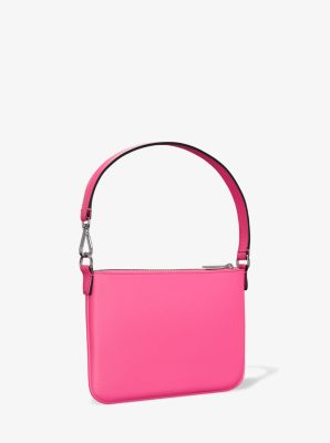 Petite pochette-bracelet Jet Set convertible en cuir grainé in PITAYA | Michael Kors
