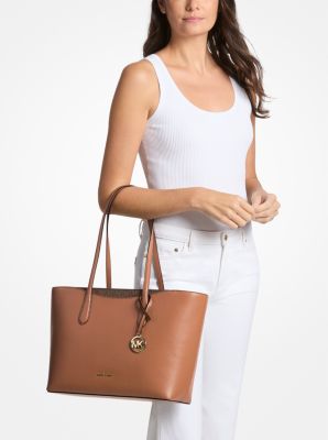 Grand sac fourre-tout Arden en cuir grain&eacute; in BRUN | Michael Kors