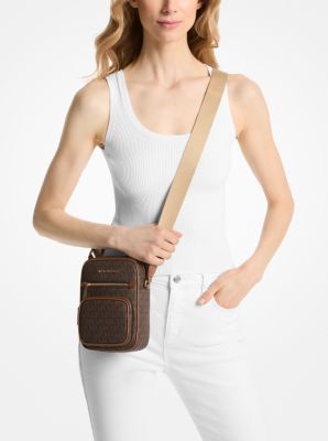 Jet Set Medium Signature Logo Crossbody Bag image number 2