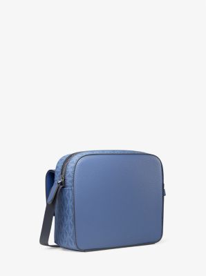 Bandolera Cooper mediana para cámara de piel granulada y logotipo exclusivo