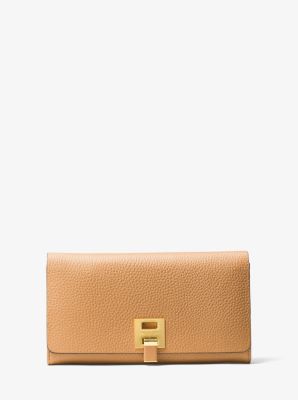 Arriba 52+ imagen michael kors bancroft wallet