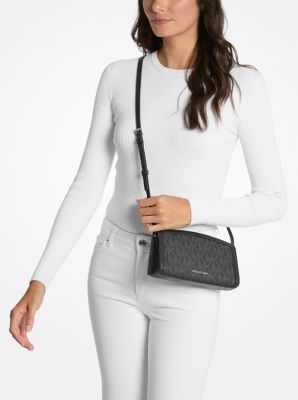 Jet Set Medium Signature Logo Crossbody Bag image number 2