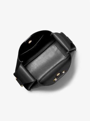 Birch Medium Pebbled Leather Messenger Bag in BLACK | Michael Kors