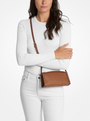 Jet Set Medium Pebbled Leather Crossbody Bag