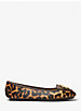 Mocassin Lillie en poils de veau à imprimé léopard image number 1