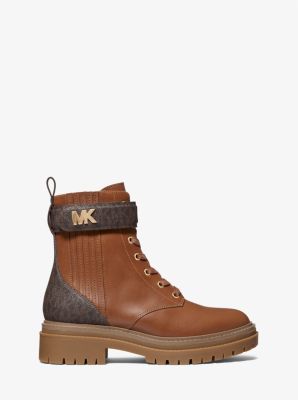 Bota de estilo militar Stark de piel con logotipo in LUGGAGE | Michael Kors