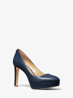 Women :: Shoes :: Heels :: Louis Vuitton Black Pumps - The Real Luxury