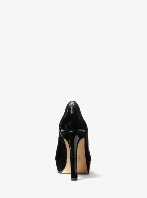 Michael kors erika hot sale platform pumps