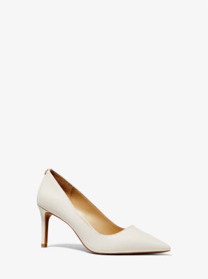 Top 44+ imagen michael kors white heels