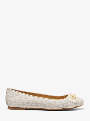 Jilly Logo Ballet Flat in VAINILLA | Michael Kors