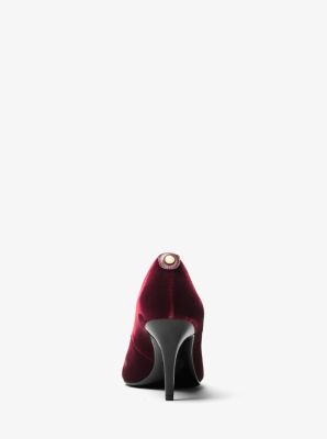 Flex Velvet Pump