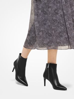 Michael kors store dorothy ankle boot