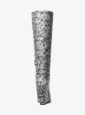 Stiefel Isra aus Leder mit Schlangenprägung und Keilabsatz image number 3