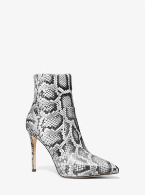 마이클 마이클 코어스 부츠 Michael Kors Rue Snake Embossed Leather Ankle Boot,BLACK