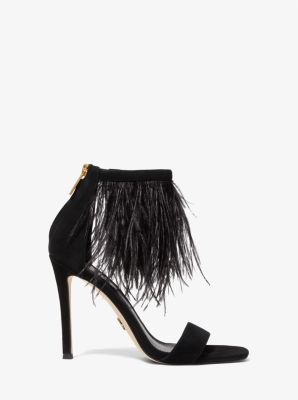 Sandale Meena en su&egrave;de orn&eacute;e de plumes