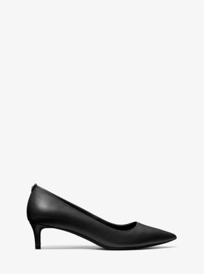 Pumps Alina Flex aus Leder mit Kitten-Heel-Absatz