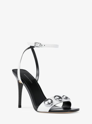 MK Sandale Liana Aus Leder Mit Nieten - Weiss