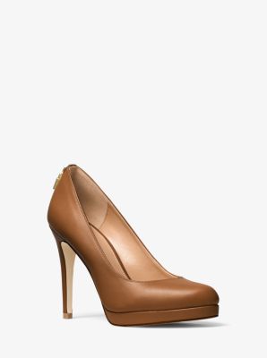 antoinette leather pump