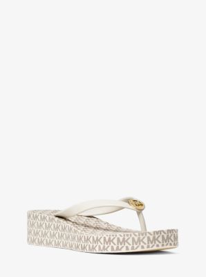 michael kors flip flops canada