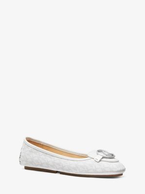 lillie logo moccasin